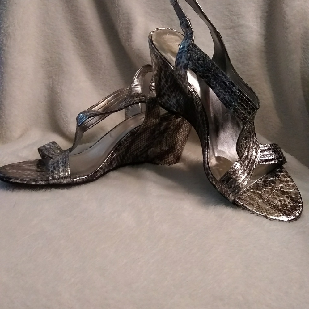 Women's Anne Klein iflex wedge heels